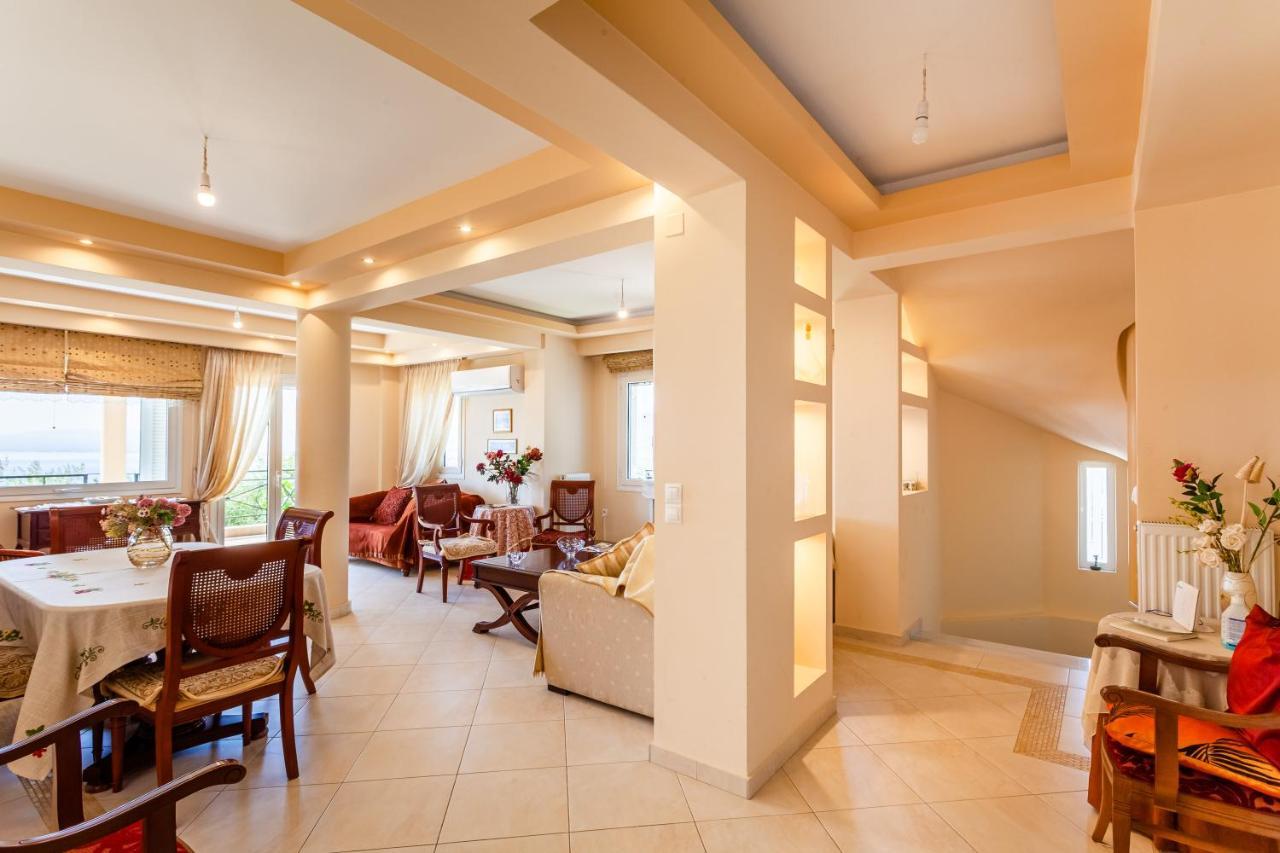 Verga Majestic Sunsets - Elegant & Secluded Retreat กาลามาตา ภายนอก รูปภาพ