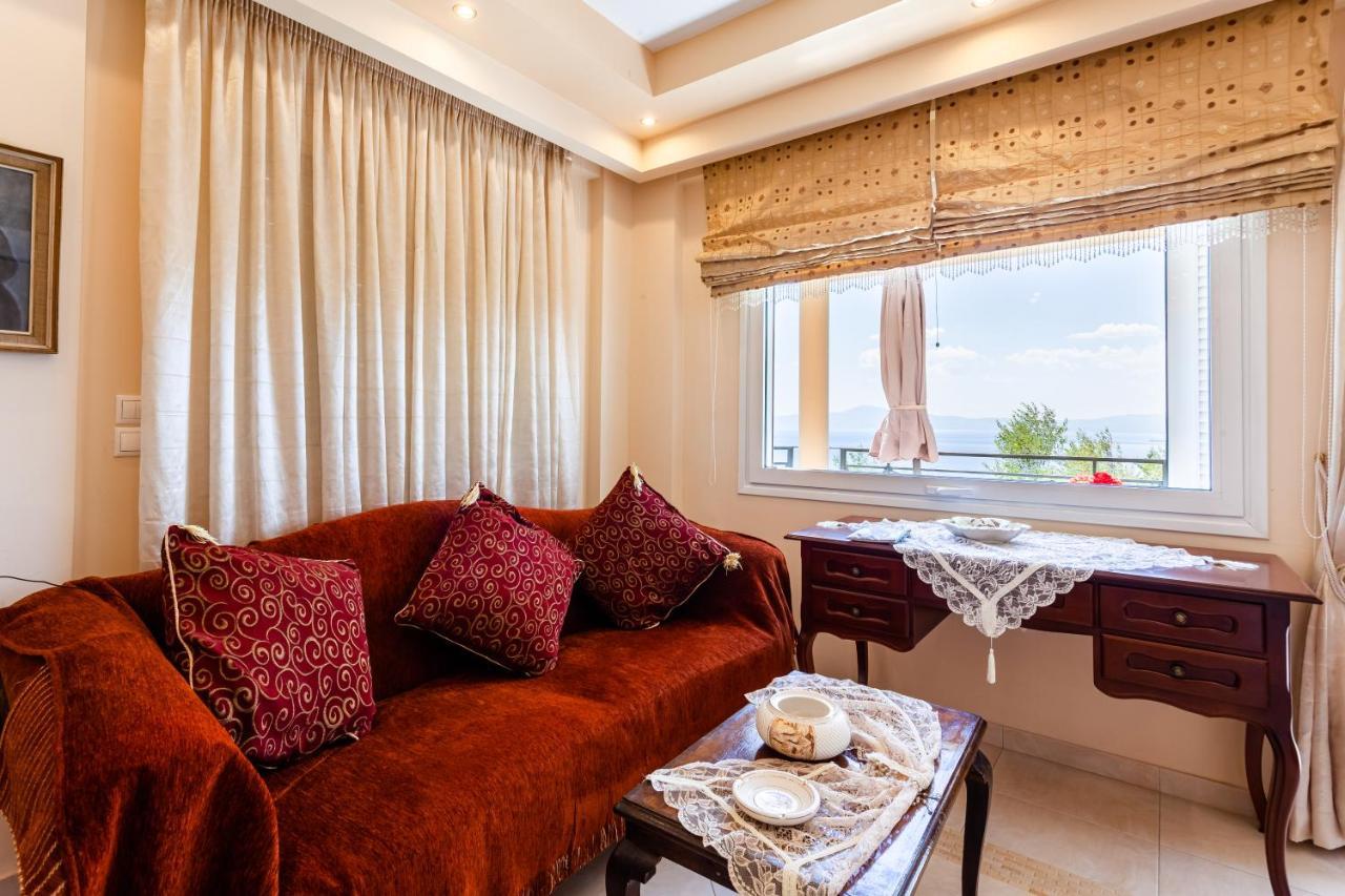 Verga Majestic Sunsets - Elegant & Secluded Retreat กาลามาตา ภายนอก รูปภาพ