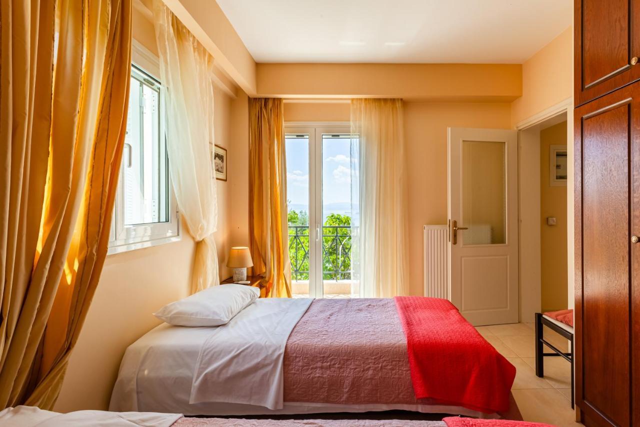 Verga Majestic Sunsets - Elegant & Secluded Retreat กาลามาตา ภายนอก รูปภาพ