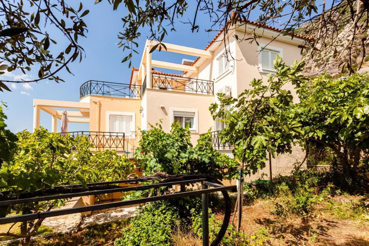 Verga Majestic Sunsets - Elegant & Secluded Retreat กาลามาตา ภายนอก รูปภาพ
